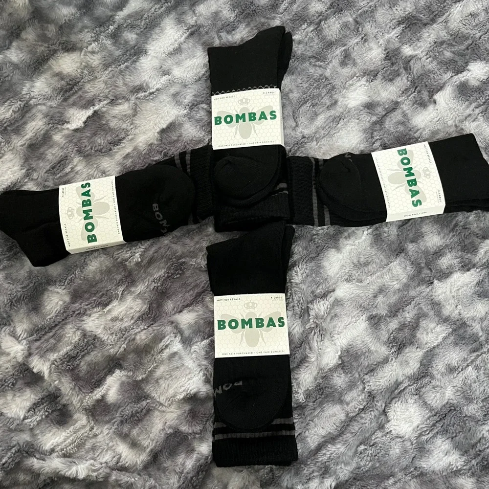NEW Bombas Black XLARGE crew unisex Socks honeycomb Bee Logo 4‎ pack Pair